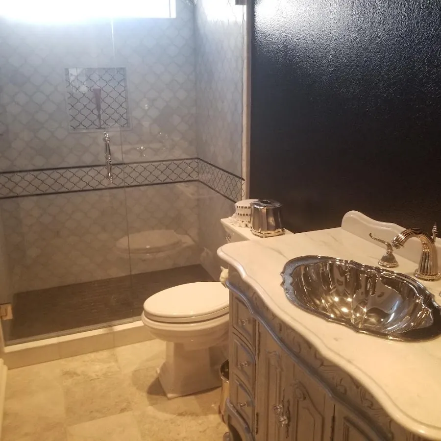 Professional plumbing work and bathroom remodeling in El Centro